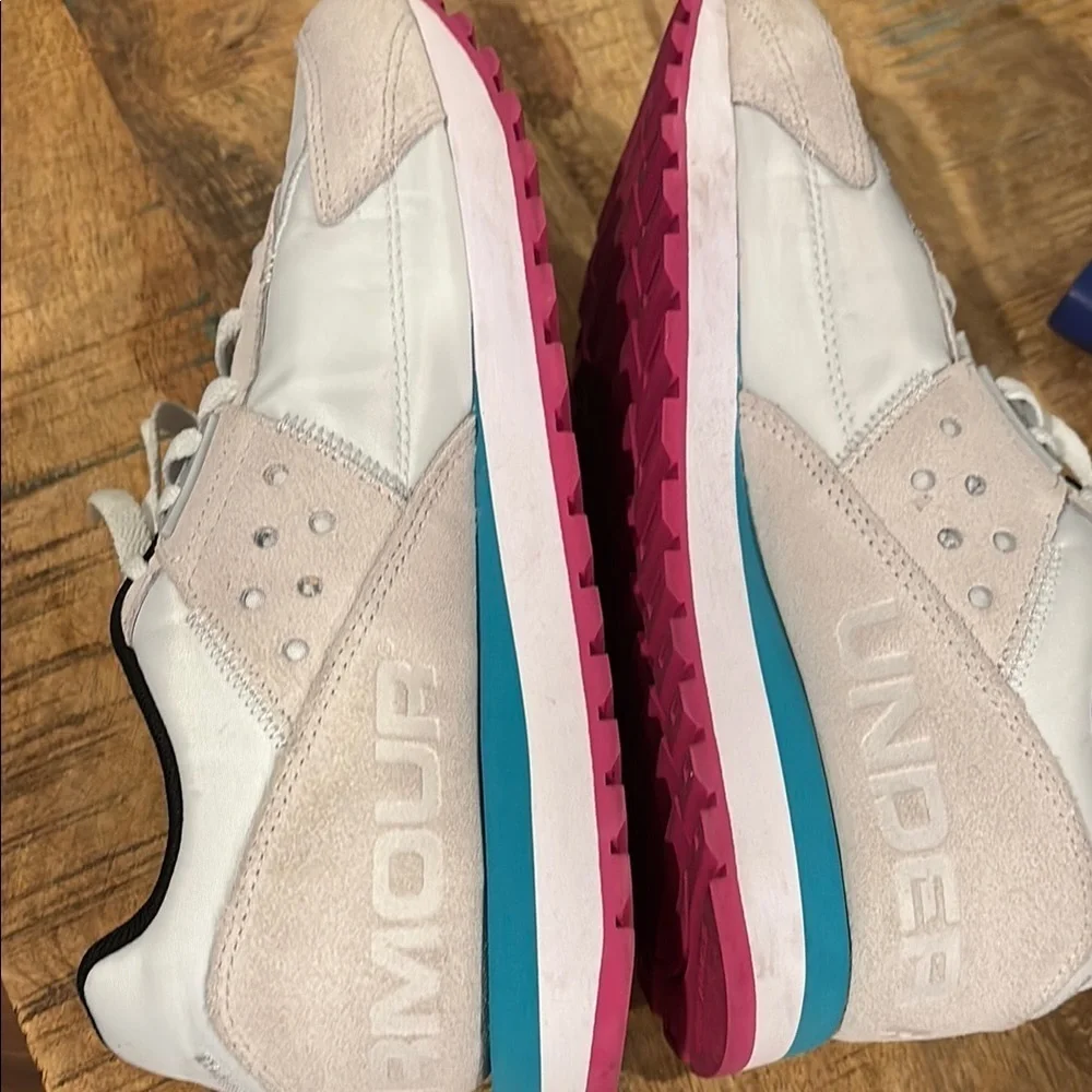 Under armour “essential runner”woman’s running shoes sz 9